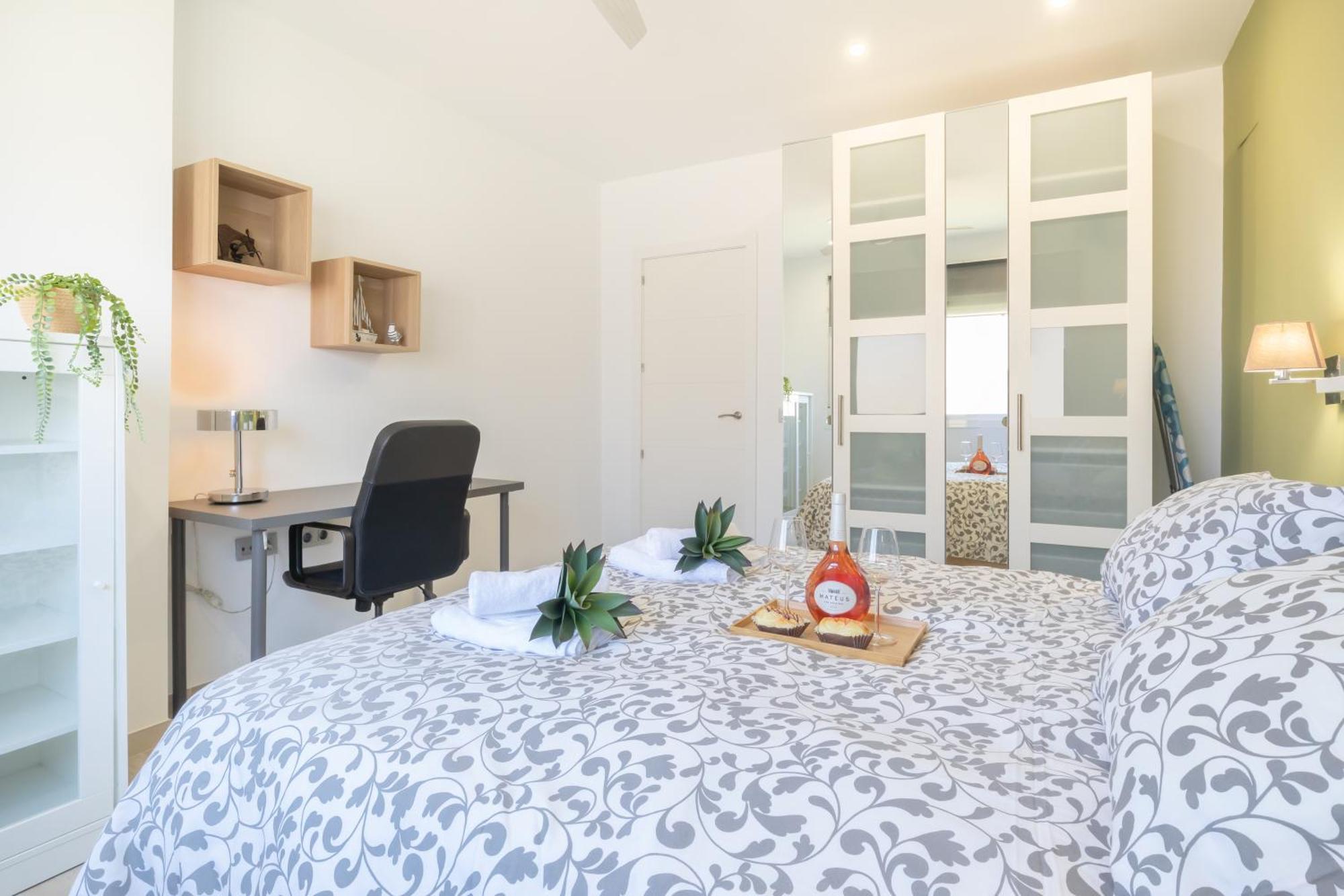 Center 100m From The - Happy Apartment *